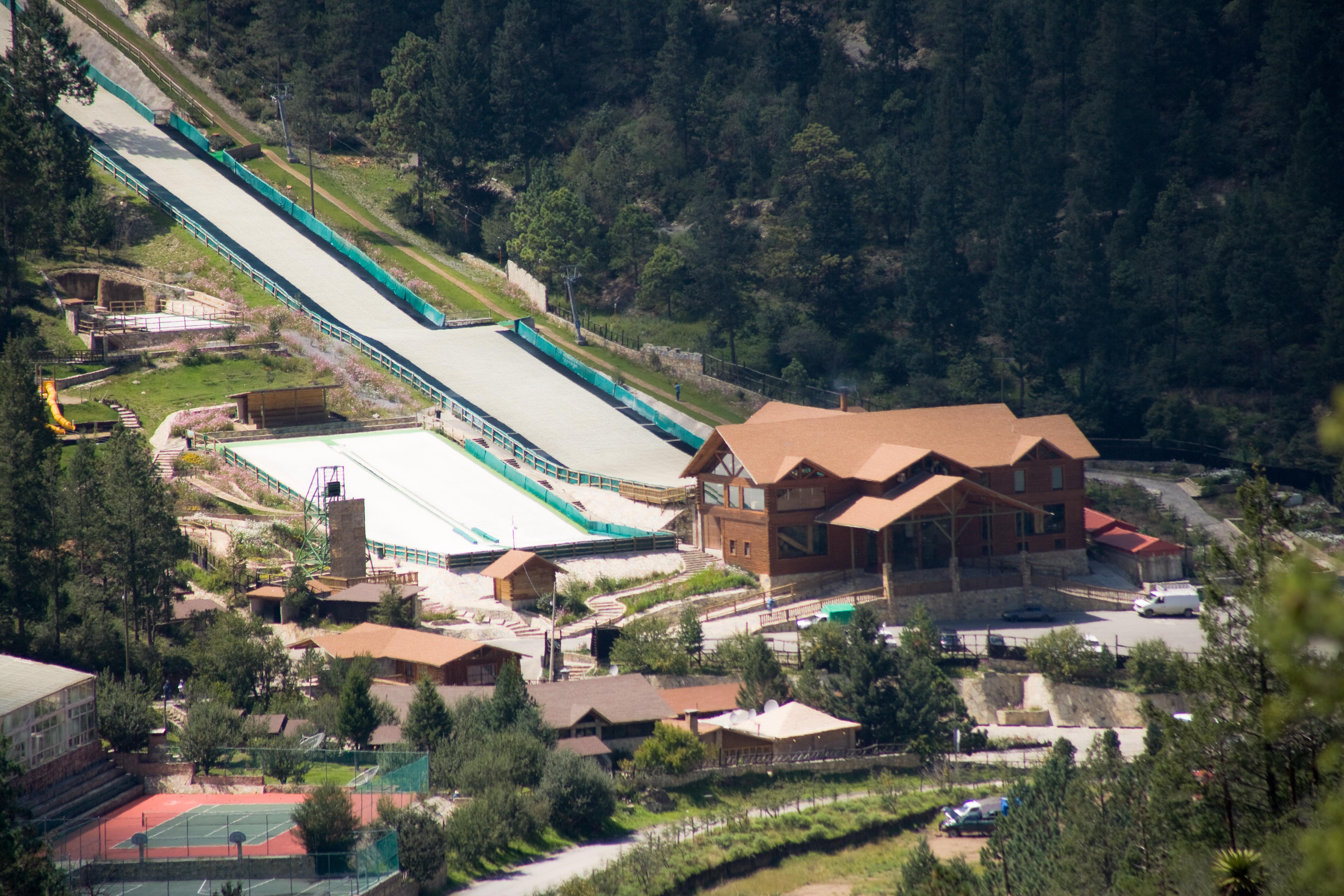 Bosques De Monterreal Ξενοδοχείο San Antonio de las Alazanas Εξωτερικό φωτογραφία