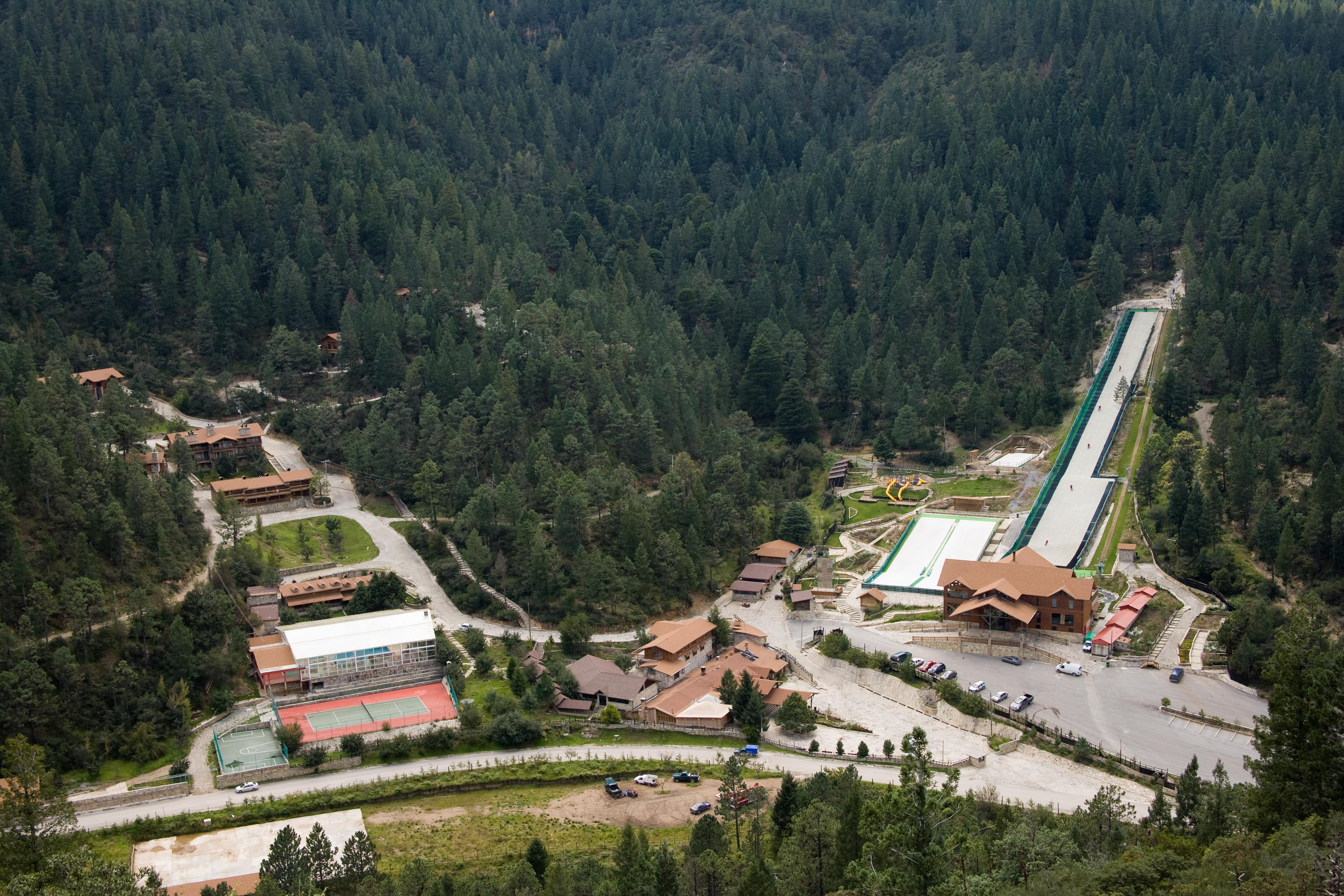 Bosques De Monterreal Ξενοδοχείο San Antonio de las Alazanas Εξωτερικό φωτογραφία